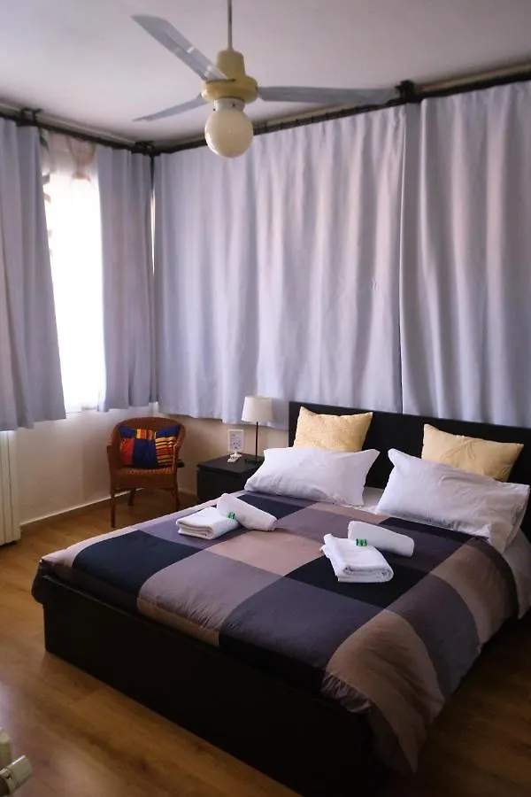 לינה וארוחת בוקר Bed A קטאניה