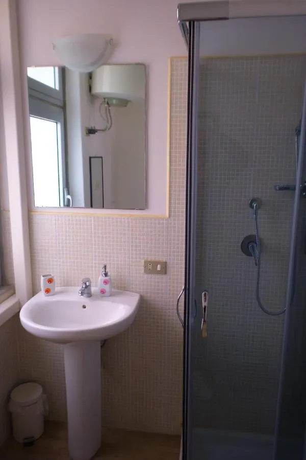 לינה וארוחת בוקר Bed A קטאניה 0*,